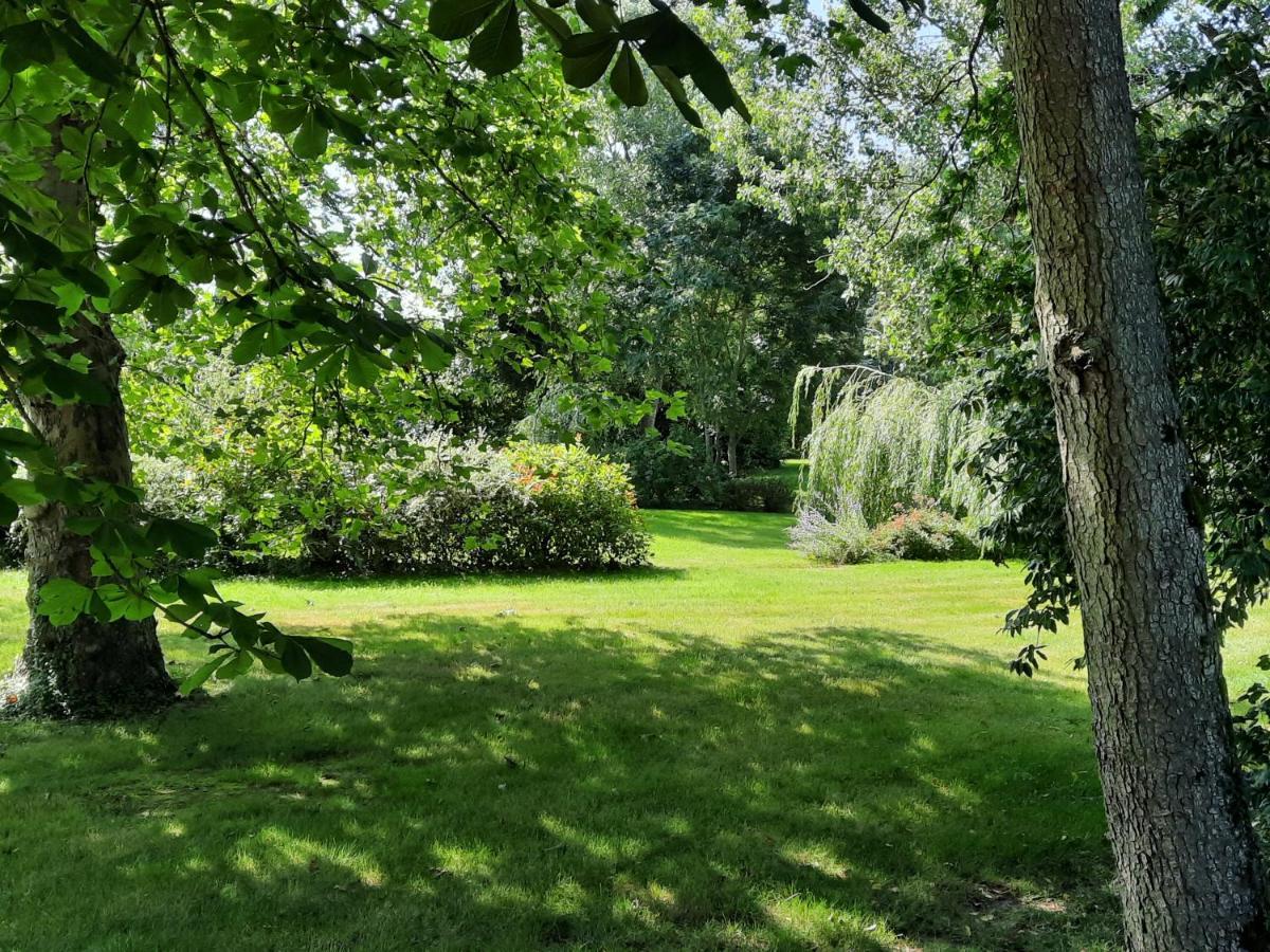 مبيت وإفطار فيرنوي ديفري ديتون Manoir Des Tuileries Du Buisson المظهر الخارجي الصورة